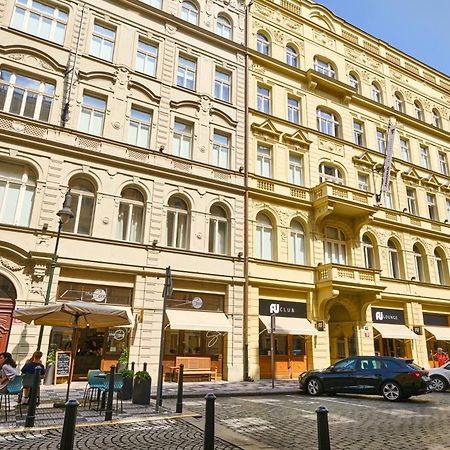 Residence Dlouha - Old Town Prag Exteriör bild