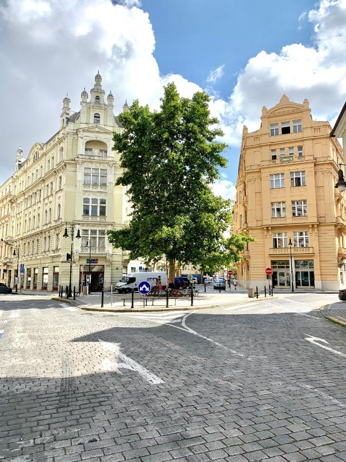 Residence Dlouha - Old Town Prag Exteriör bild
