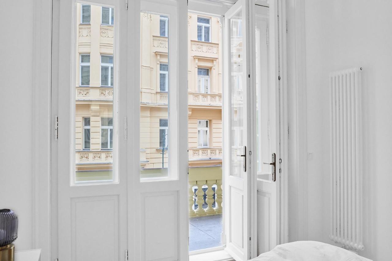 Residence Dlouha - Old Town Prag Exteriör bild