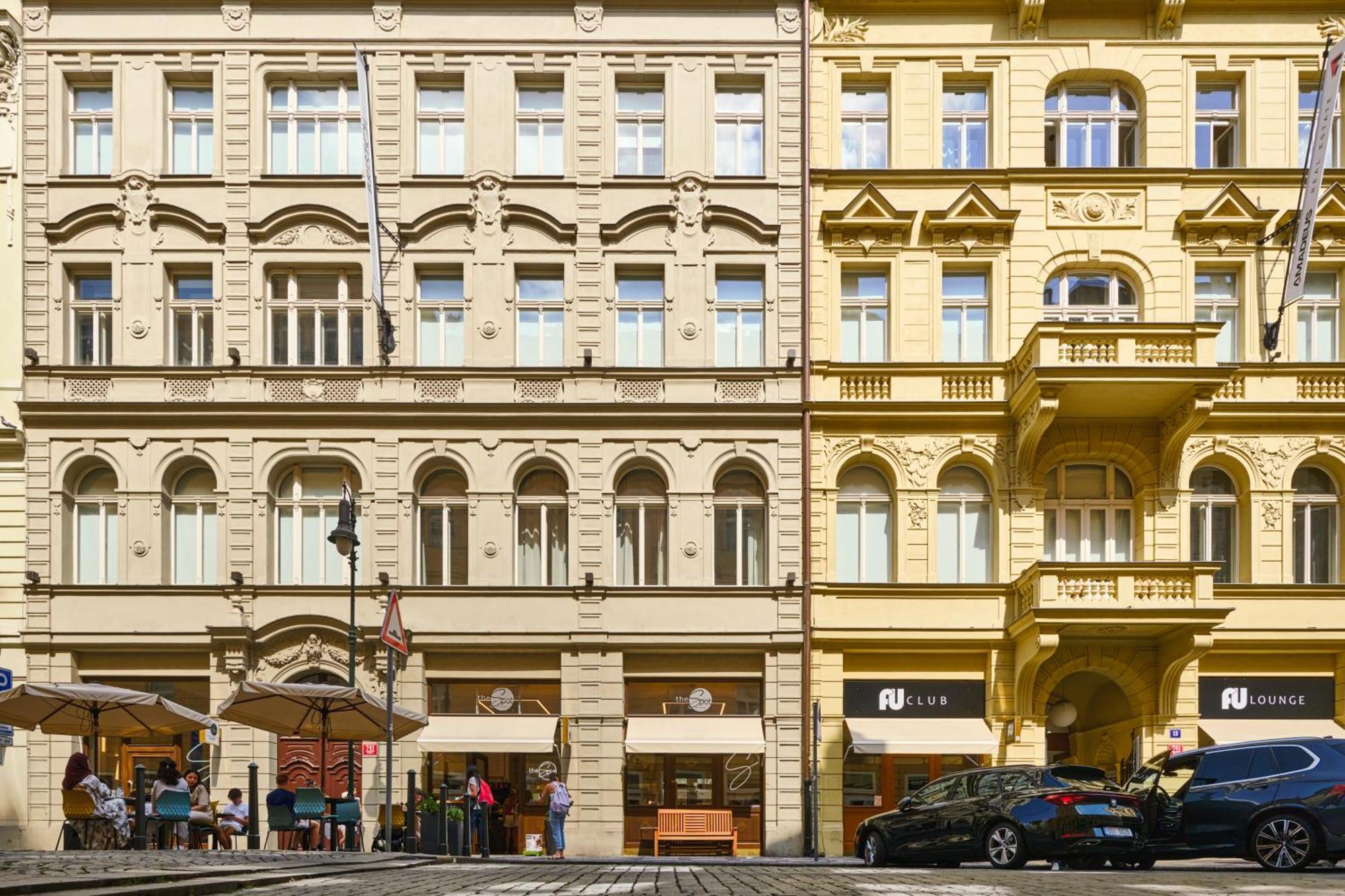 Residence Dlouha - Old Town Prag Exteriör bild